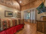 Stone Creek Lodge: Entry Level Master Bedroom